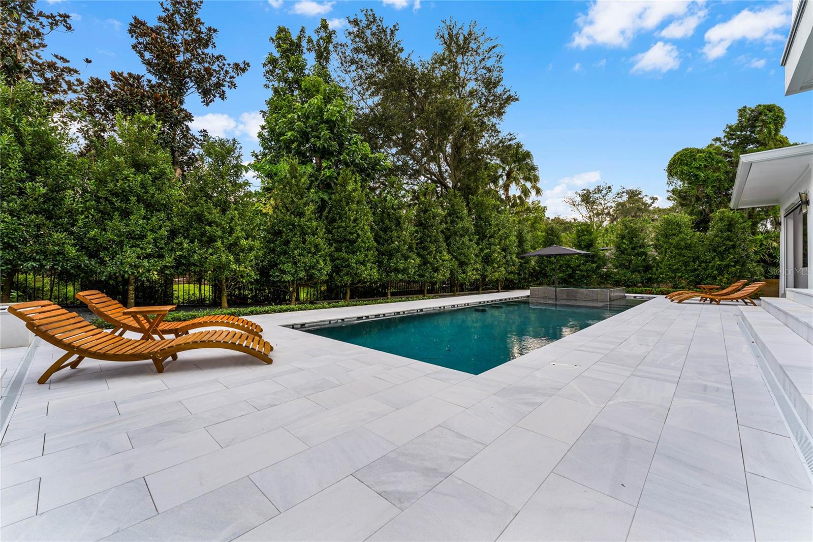 FOREST HILLS - Residential