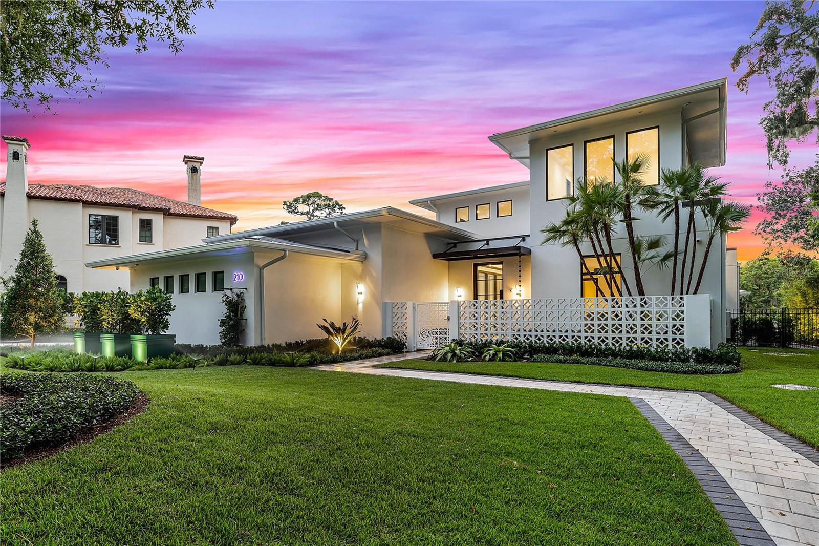 FOREST HILLS - Residential