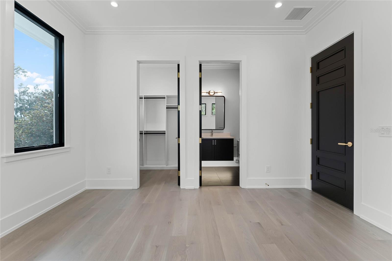 FOREST HILLS - Residential