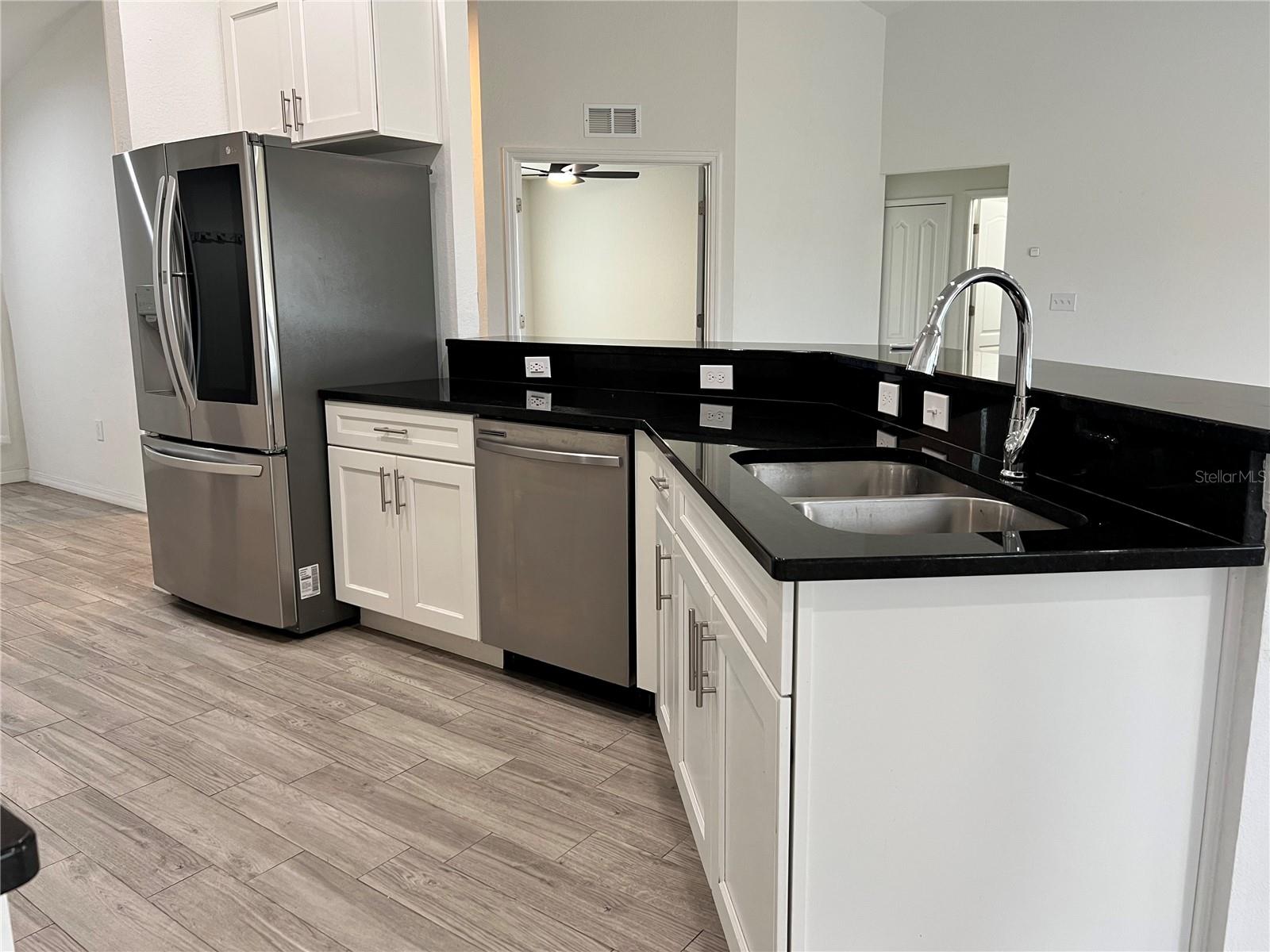 CENTRAL RIDGE ESTATES - Residential