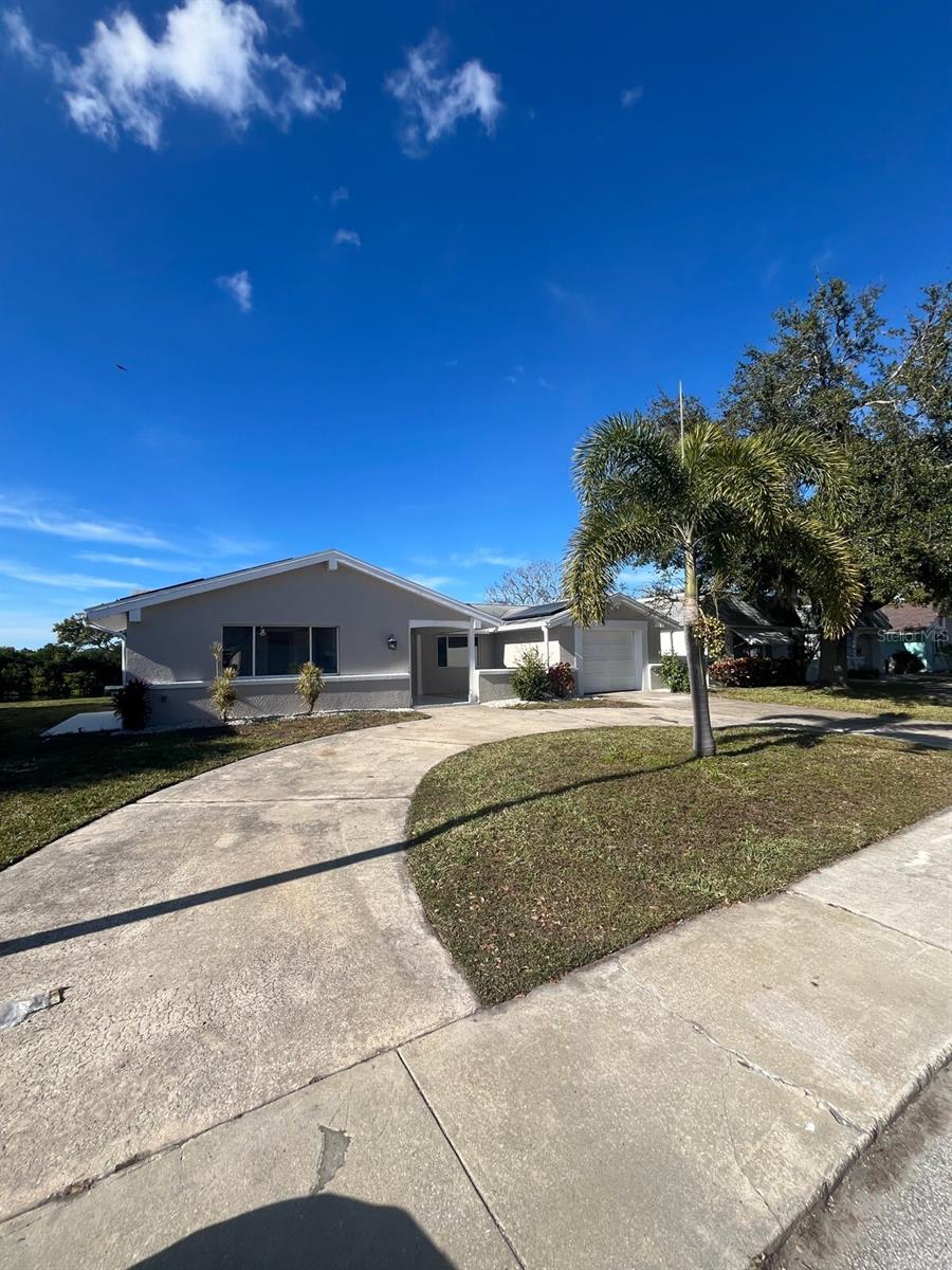 BEACON SQUARE - Residential