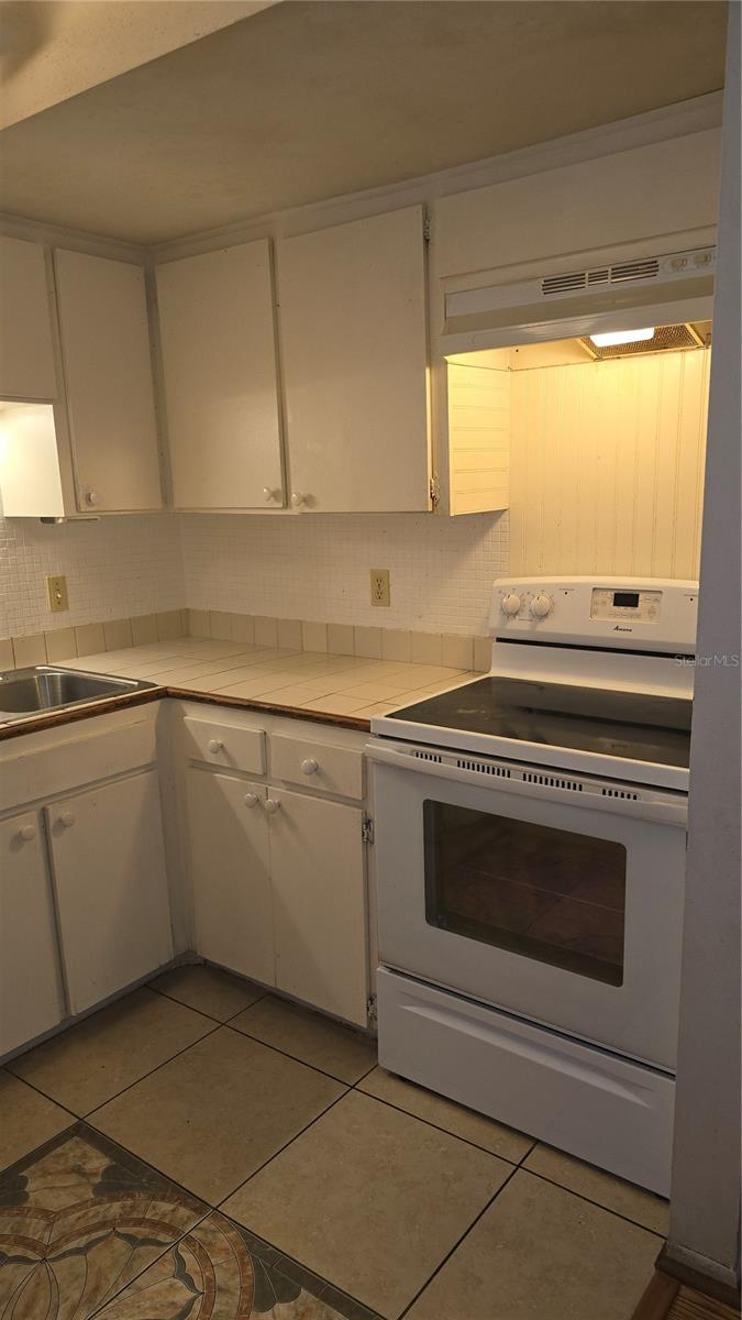 TIFFANY ARMS CONDO - Residential