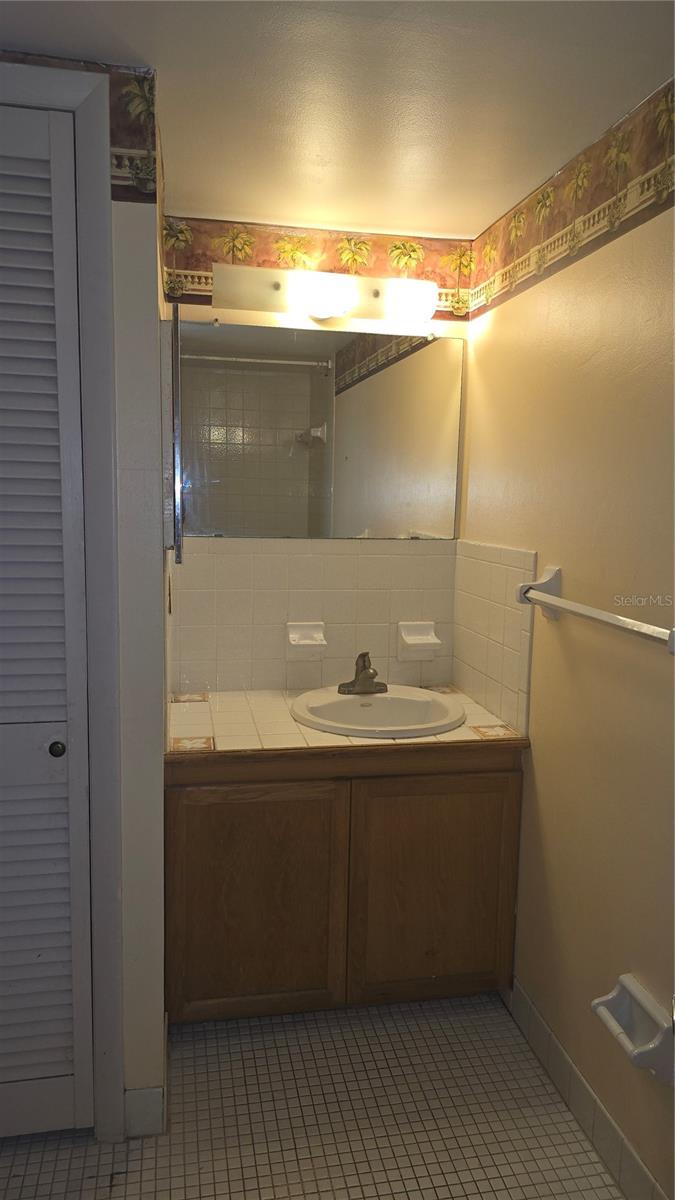 TIFFANY ARMS CONDO - Residential