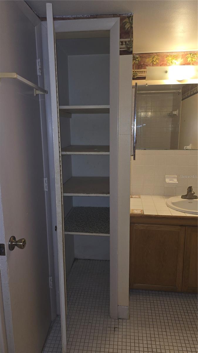 TIFFANY ARMS CONDO - Residential