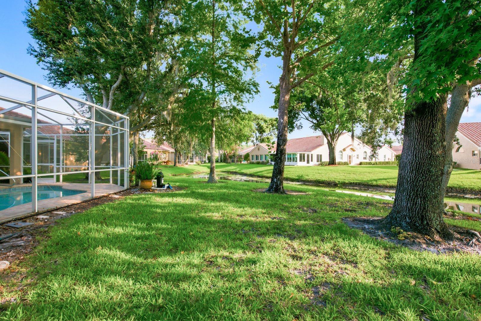 SALEM SQUARE - Residential