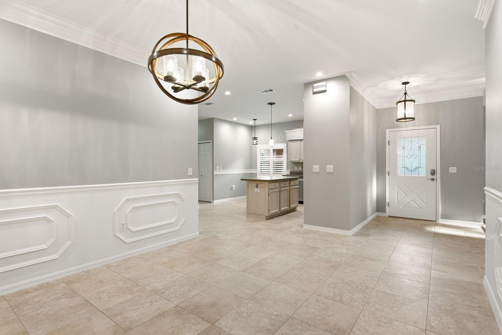 SALEM SQUARE - Residential