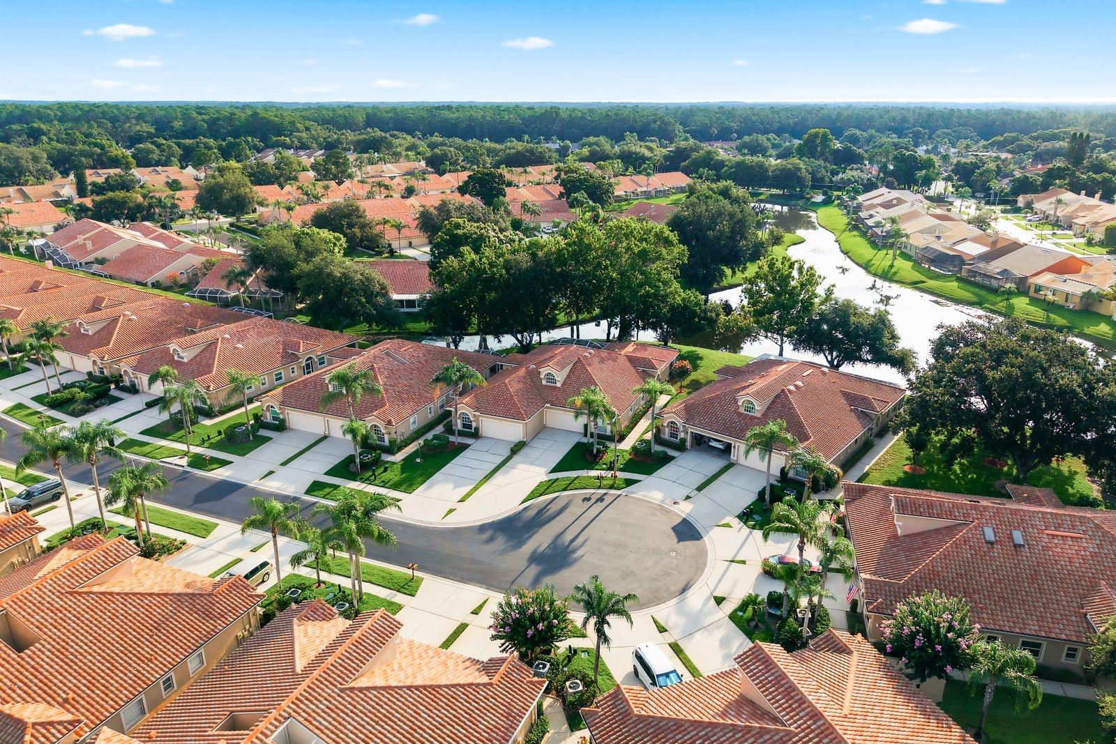 SALEM SQUARE - Residential