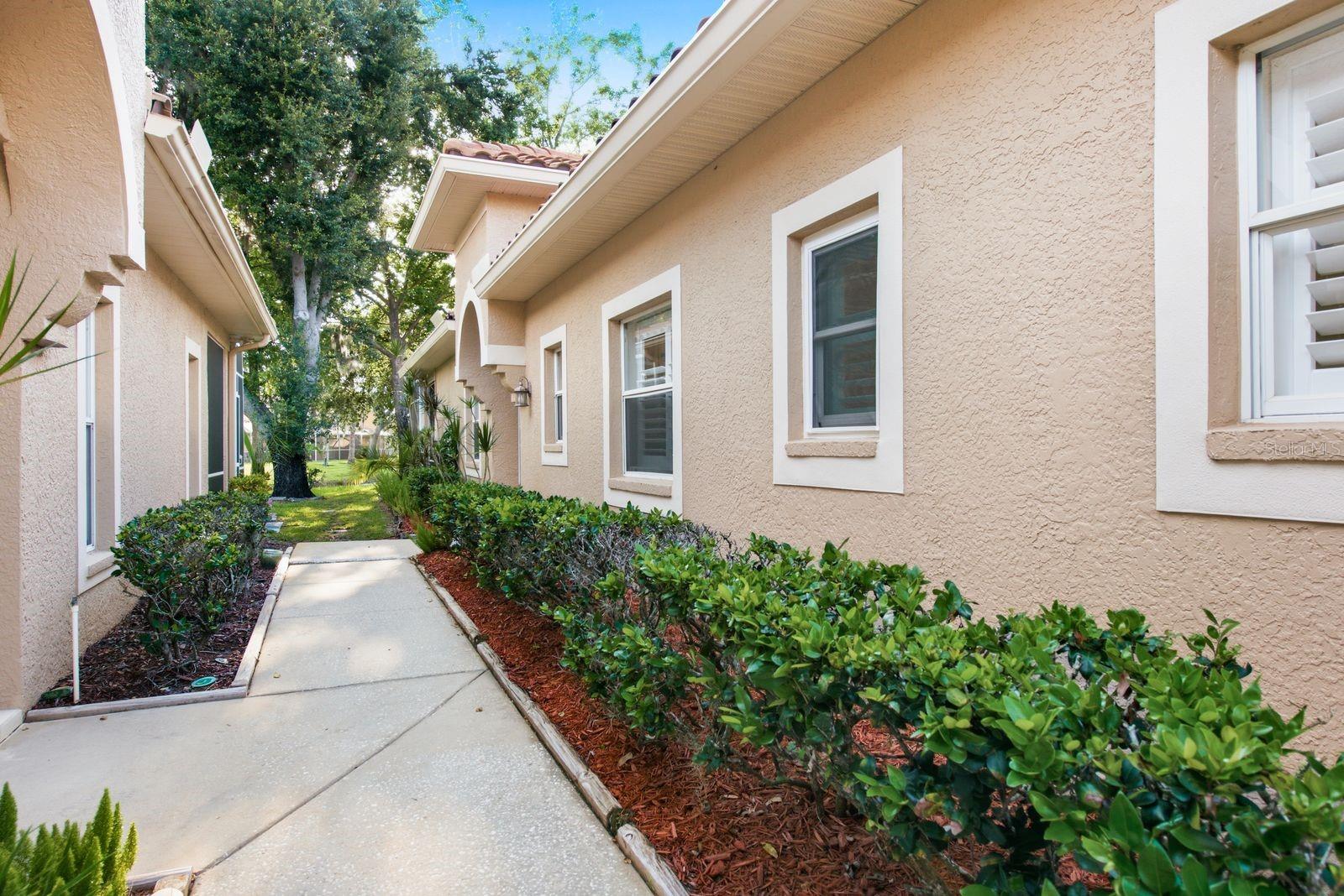 SALEM SQUARE - Residential