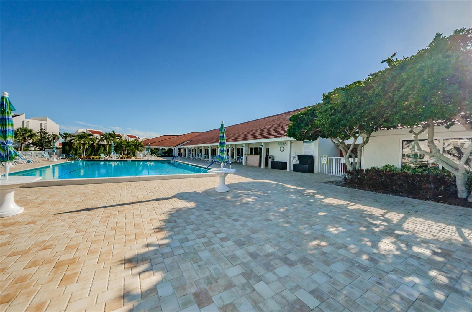 HARBOURSIDE CONDO - Residential