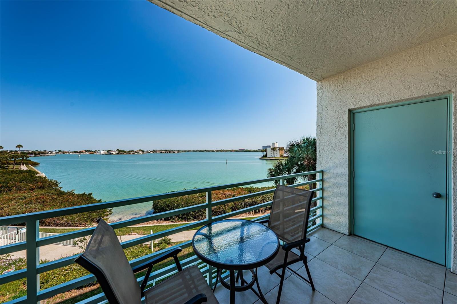HARBOURSIDE CONDO - Residential