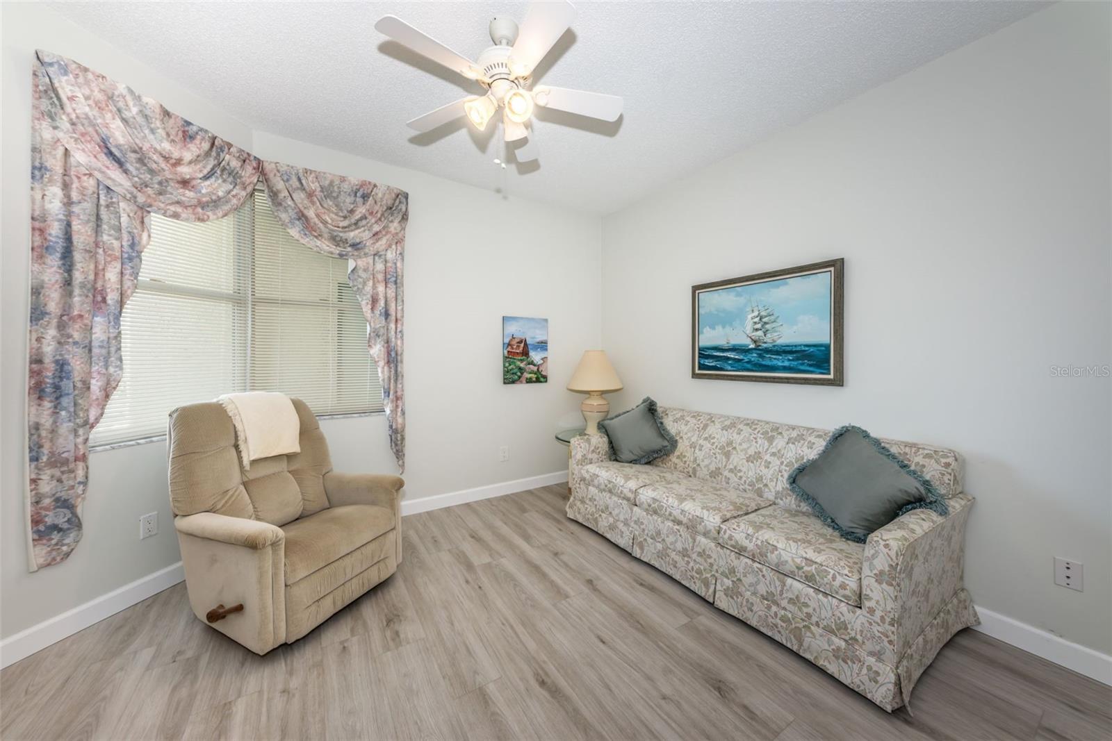 HARBOURSIDE CONDO - Residential
