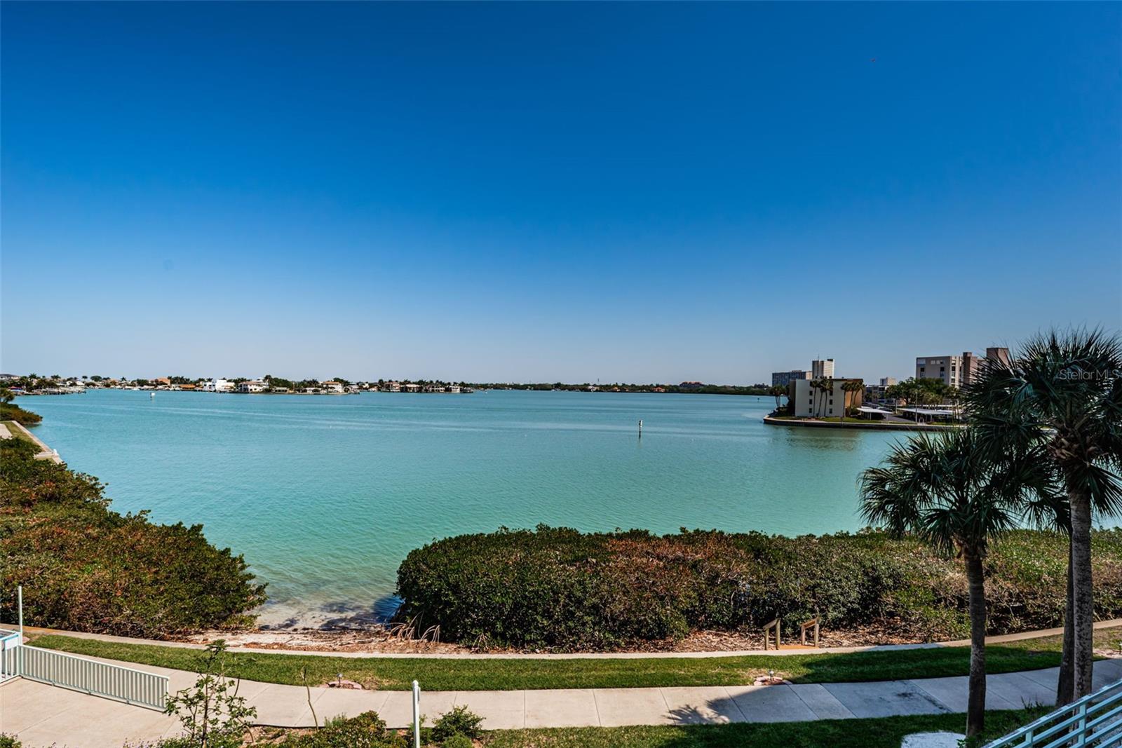 HARBOURSIDE CONDO - Residential