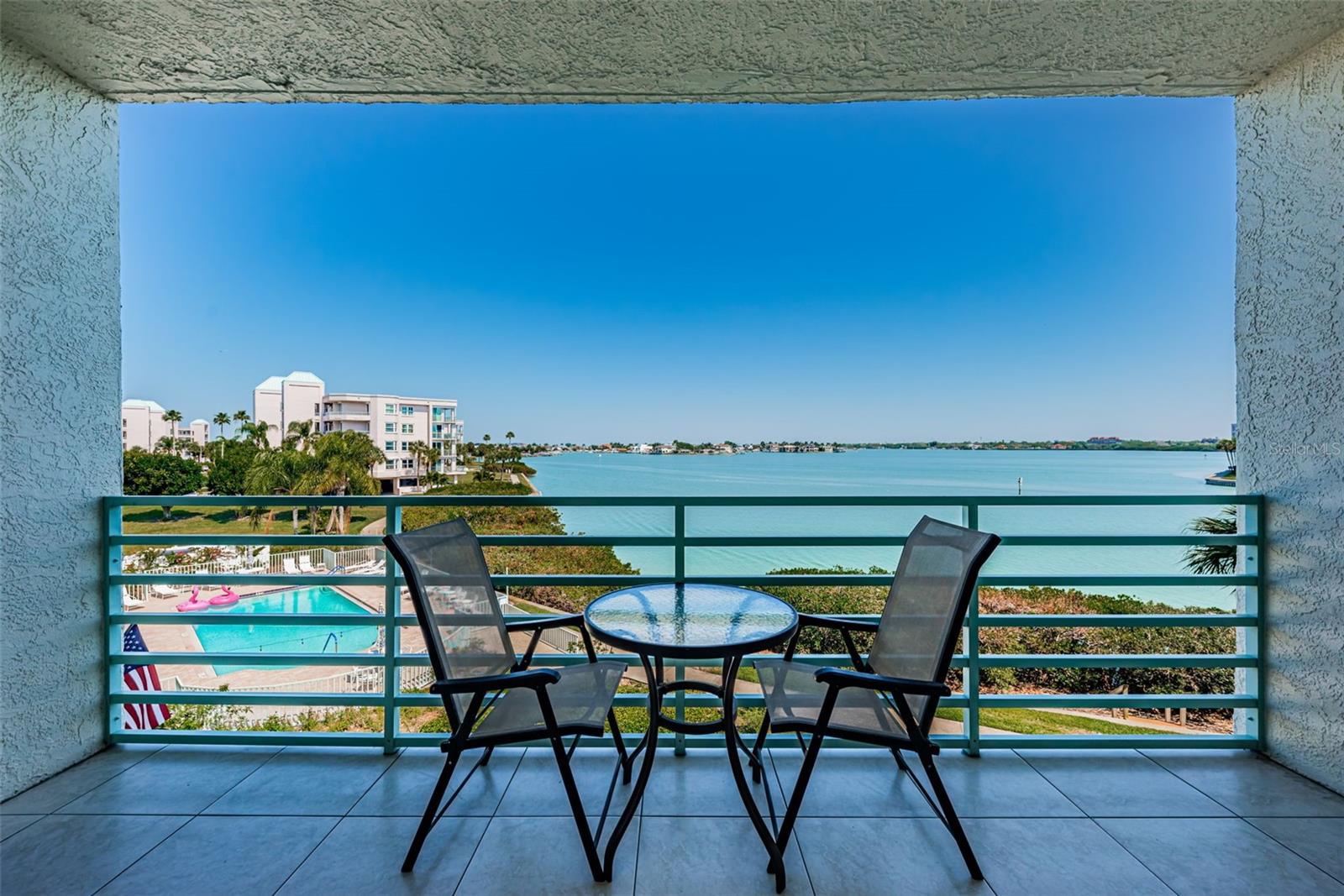 HARBOURSIDE CONDO - Residential