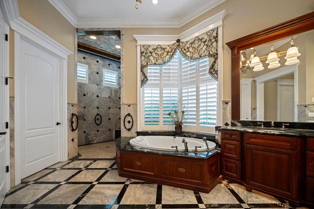 CANTERWOOD - Residential