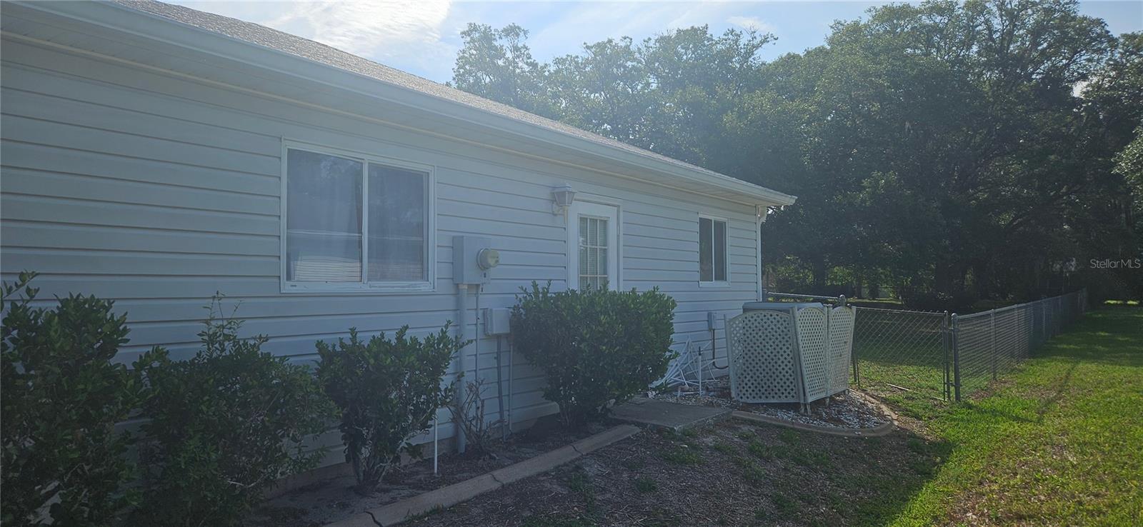 SPRUCE CRK PRESERVE PH I - Residential Lease