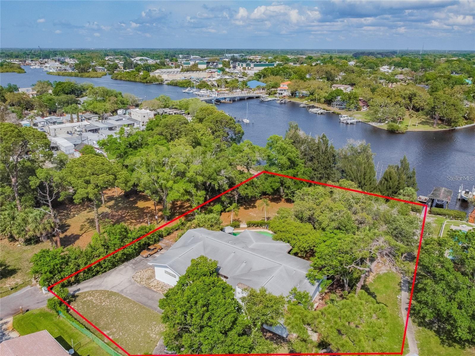 LAKE BUTLER VILLA COS SUB - Residential