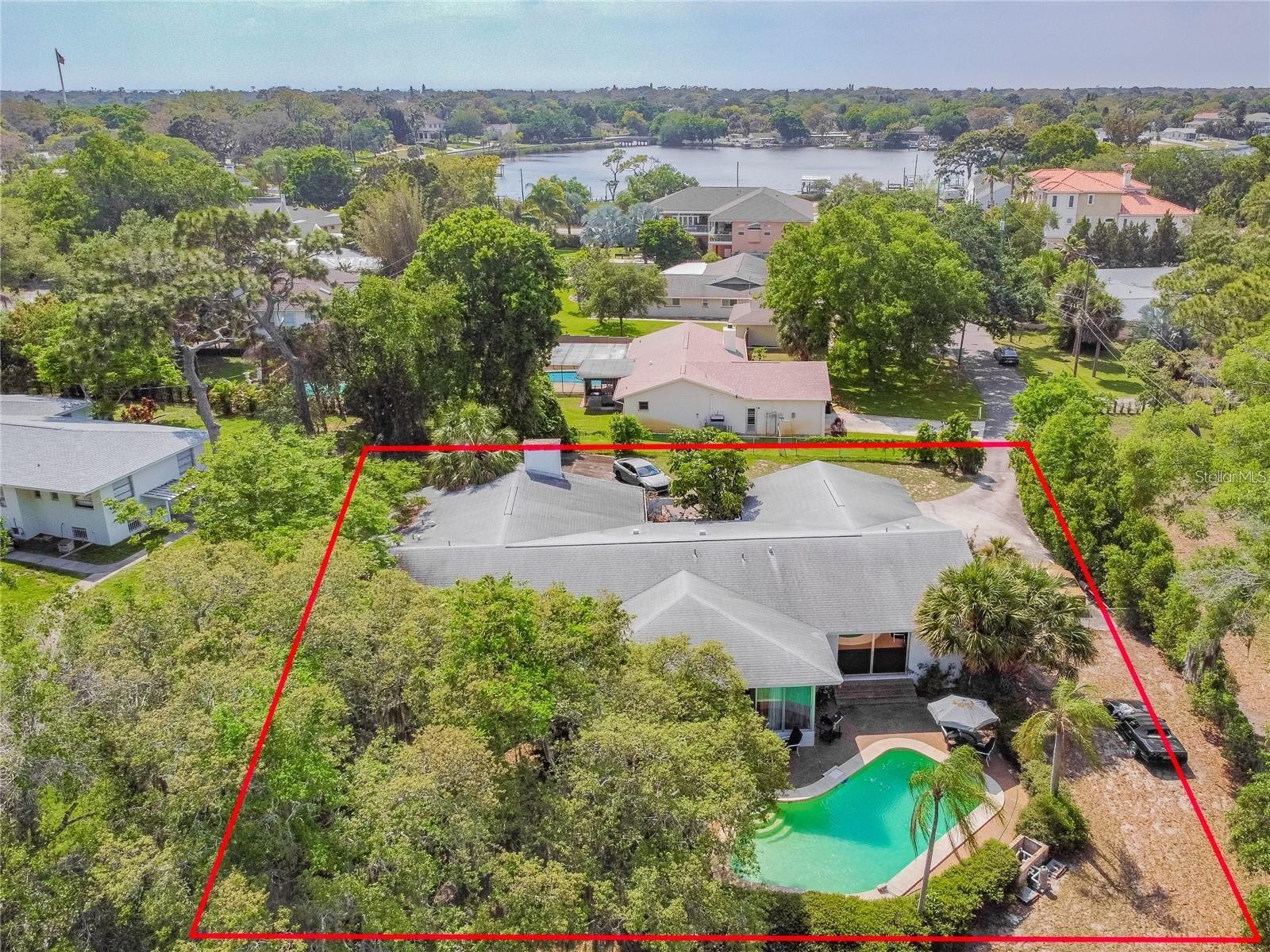 LAKE BUTLER VILLA COS SUB - Residential