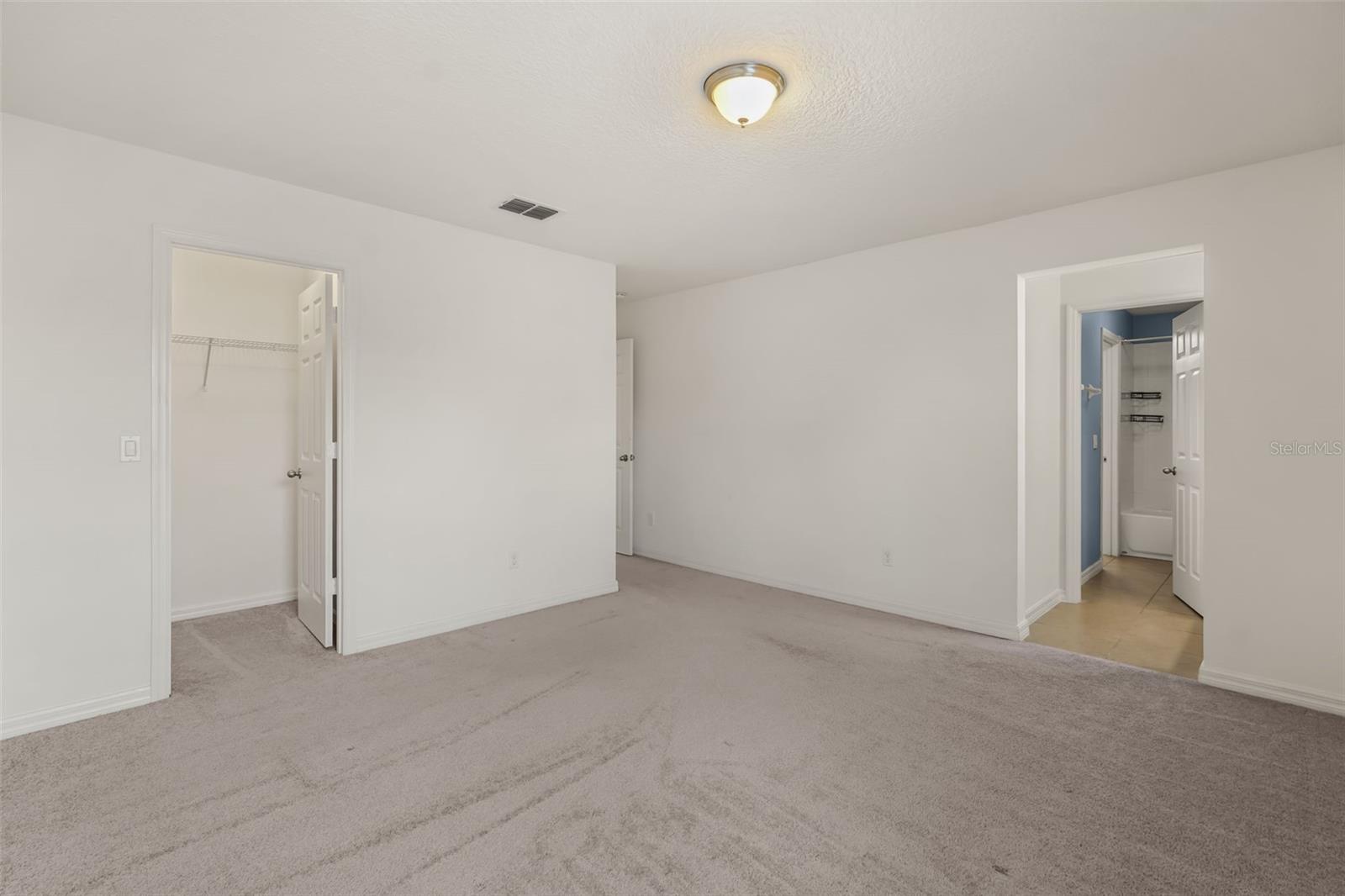 NOVA POINTE PH 2 - Residential