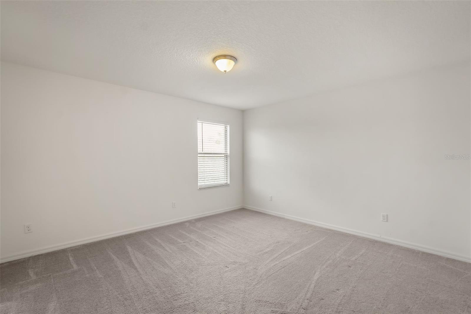NOVA POINTE PH 2 - Residential
