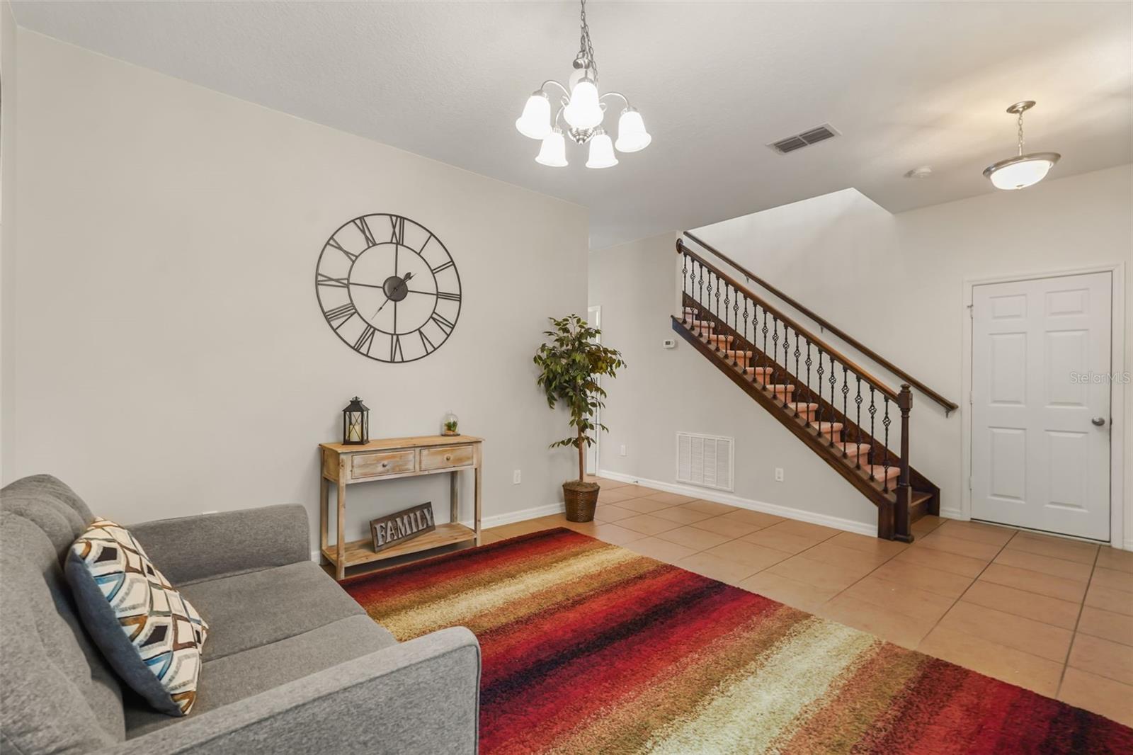 NOVA POINTE PH 2 - Residential