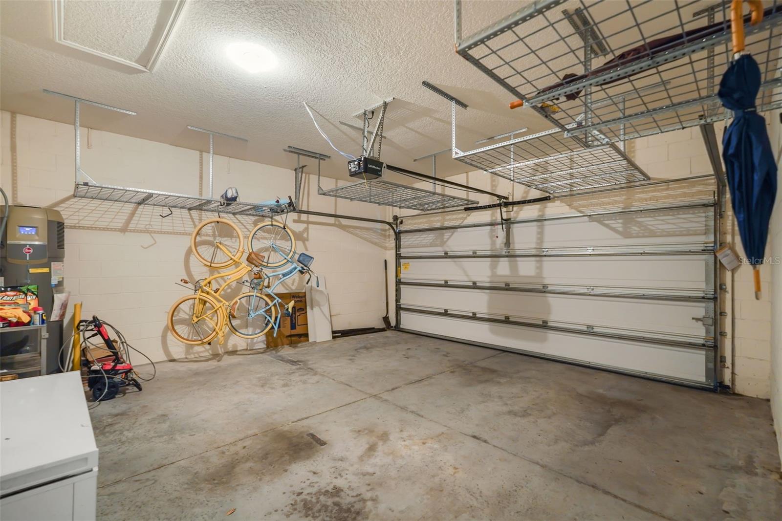 NOVA POINTE PH 2 - Residential