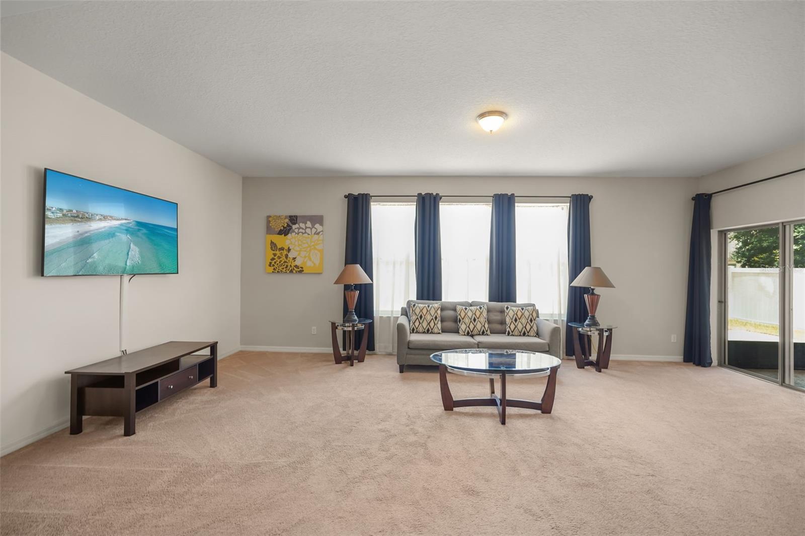 NOVA POINTE PH 2 - Residential