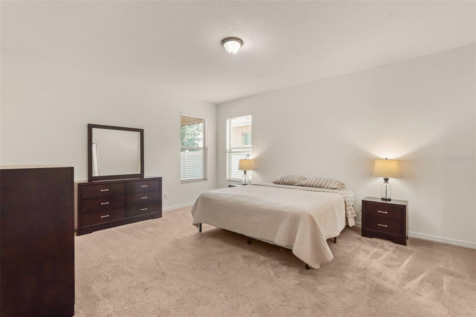 NOVA POINTE PH 2 - Residential