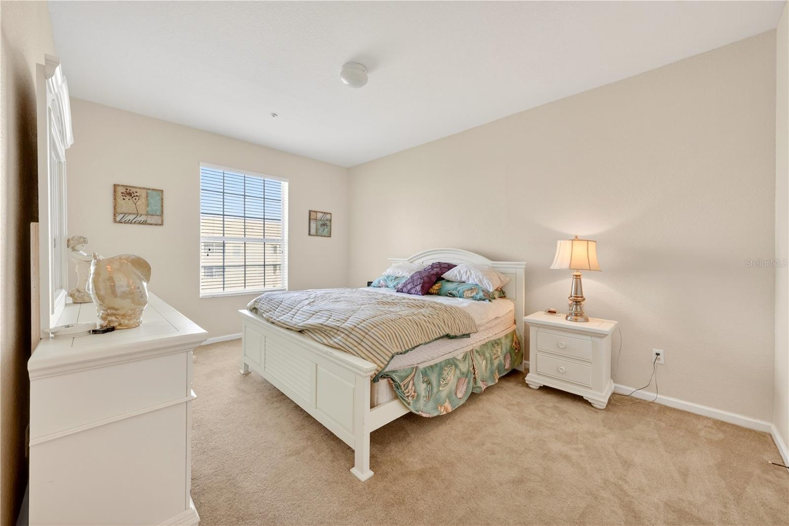 VENTURA AT WINDSOR HILLS CONDO PH 1 - Residential