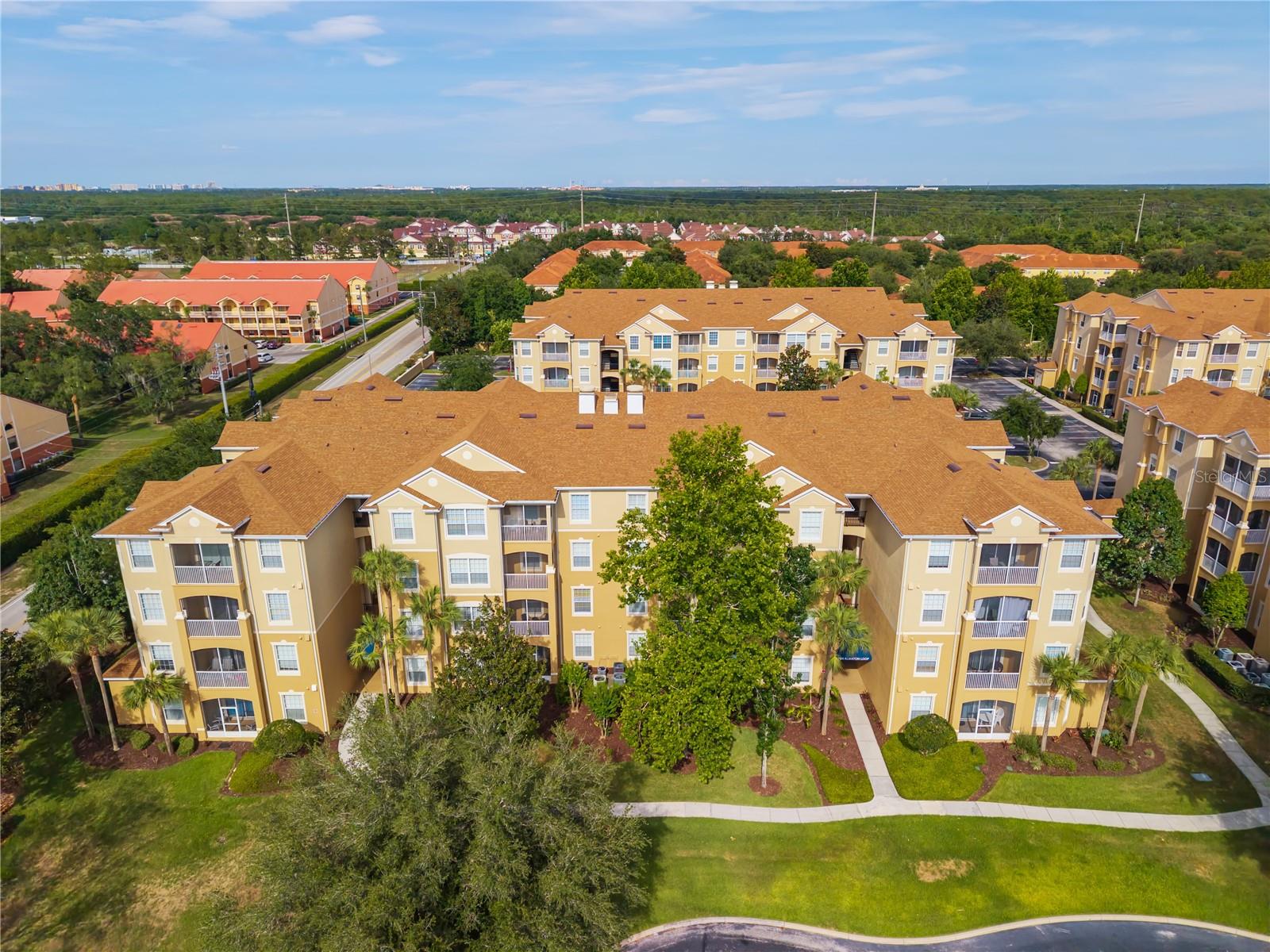 VENTURA AT WINDSOR HILLS CONDO PH 1 - Residential