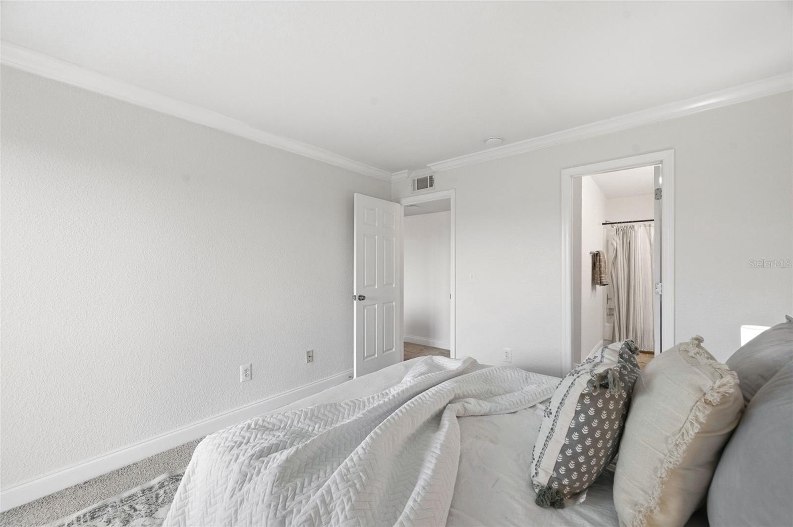 HARBOR CLUB CONDO - Residential