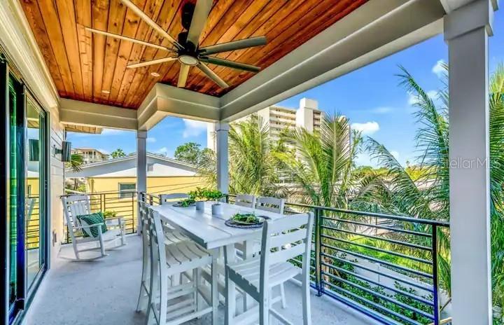 MIRA MAR BEACH - Residential