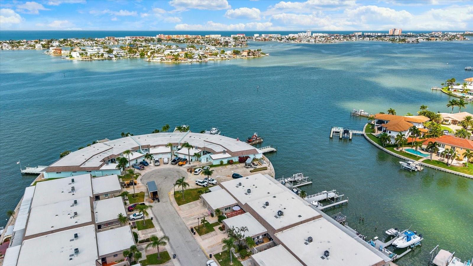 BOCA CIEGA POINT EAST - Residential