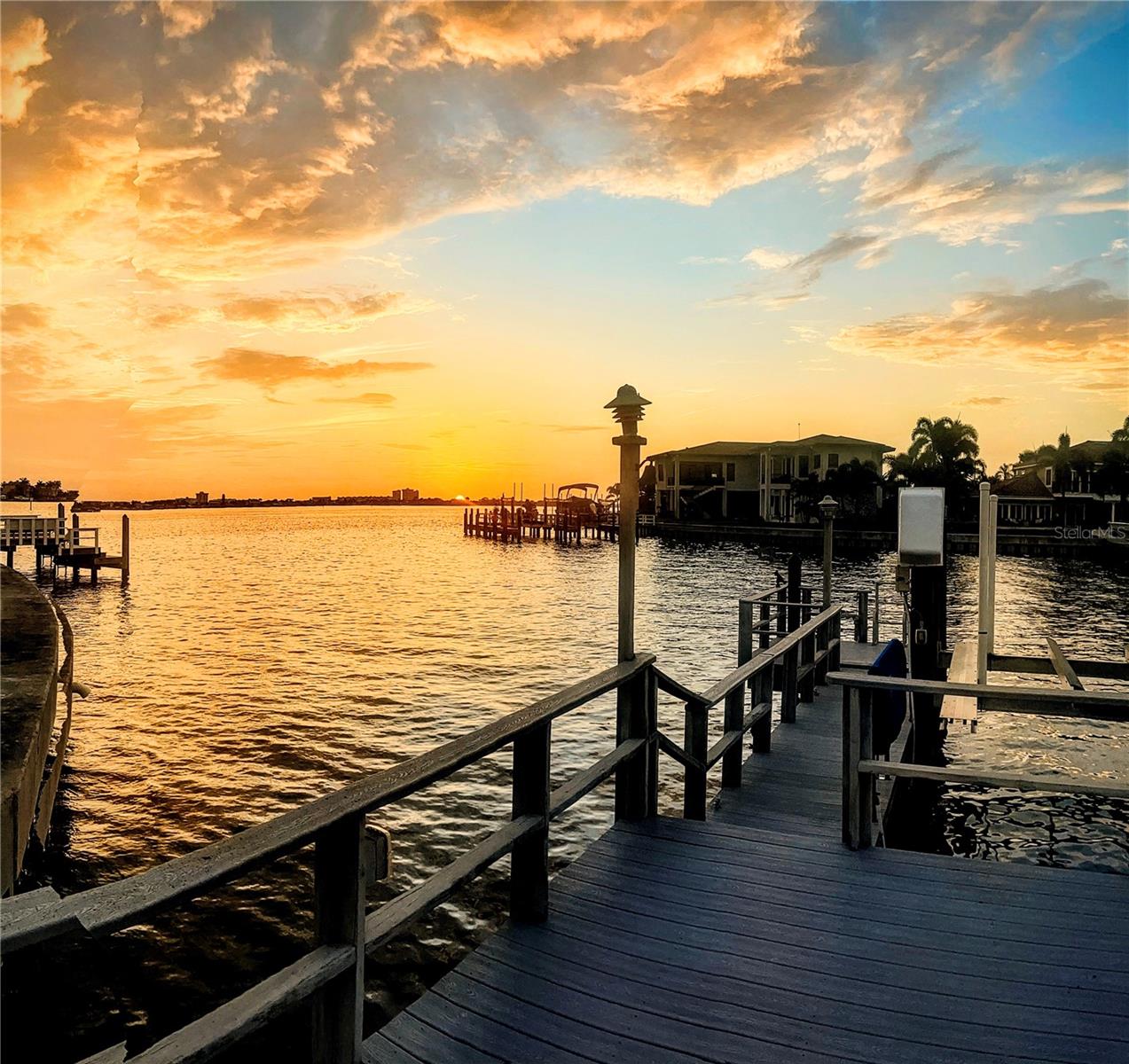 BOCA CIEGA POINT EAST - Residential