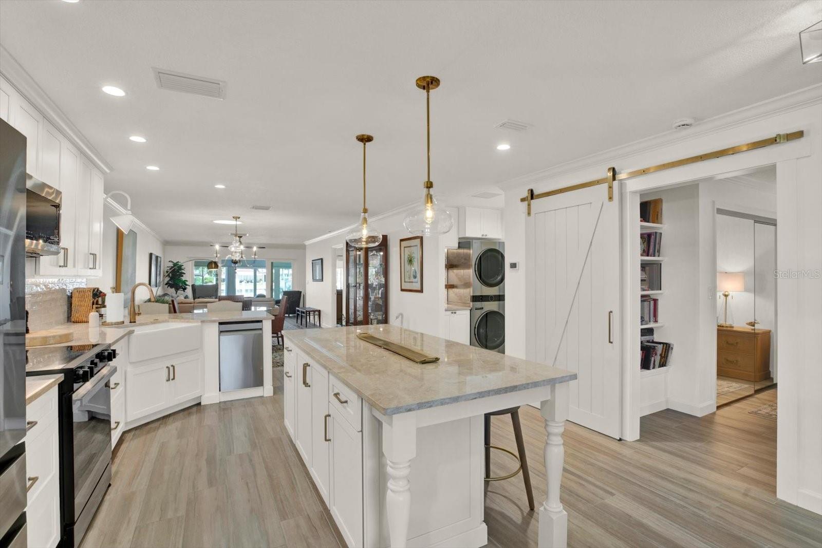 BOCA CIEGA POINT EAST - Residential