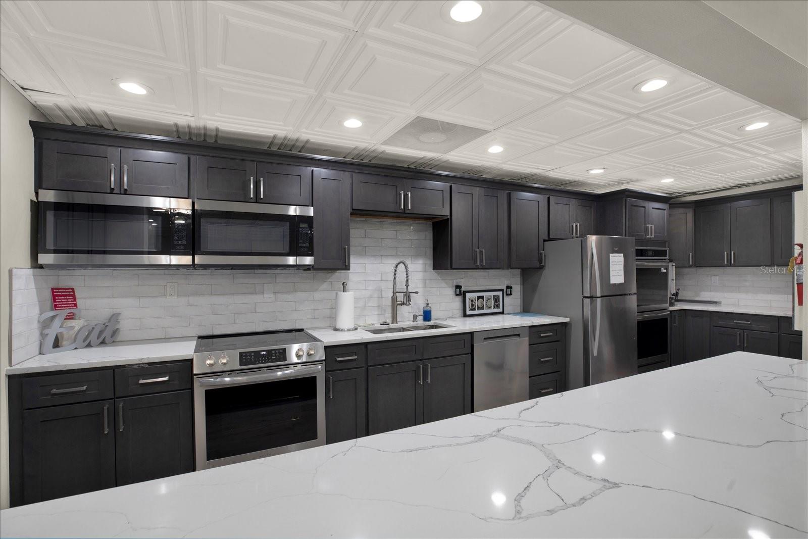 BOCA CIEGA POINT EAST - Residential