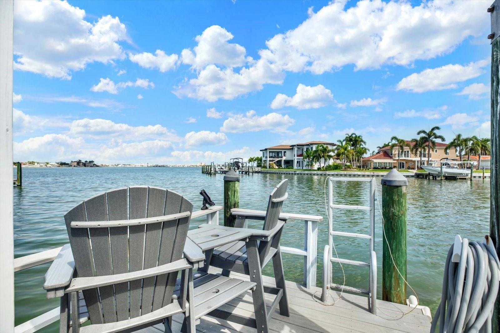 BOCA CIEGA POINT EAST - Residential