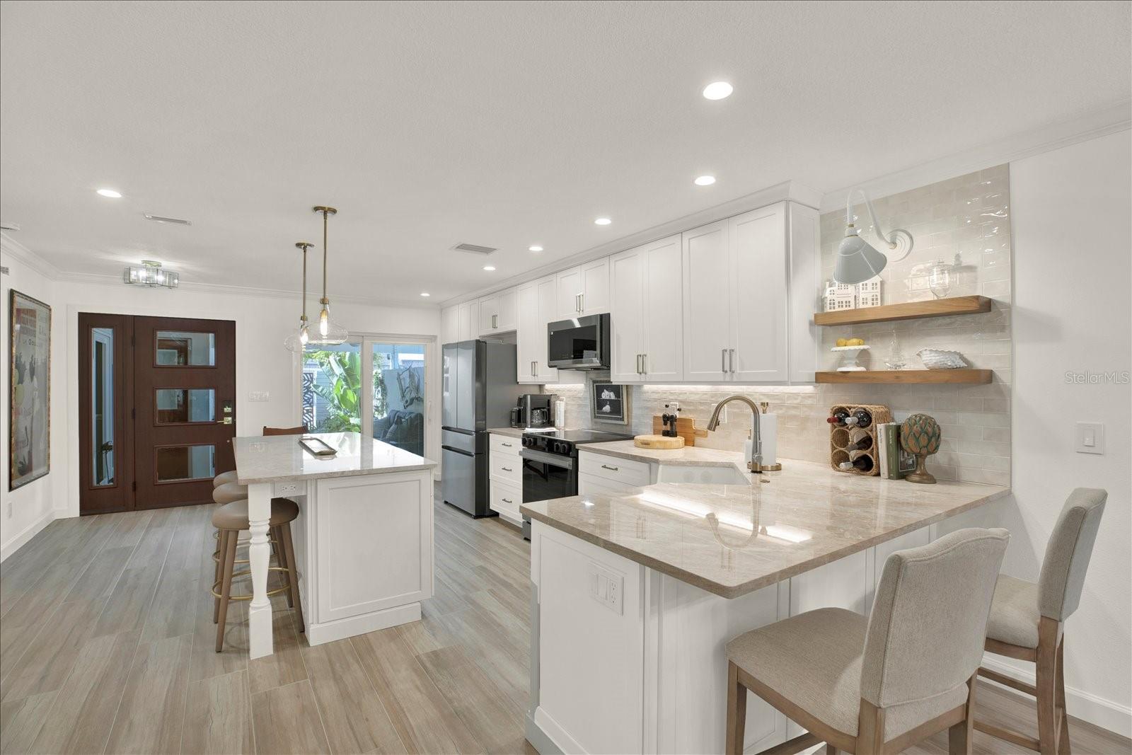 BOCA CIEGA POINT EAST - Residential