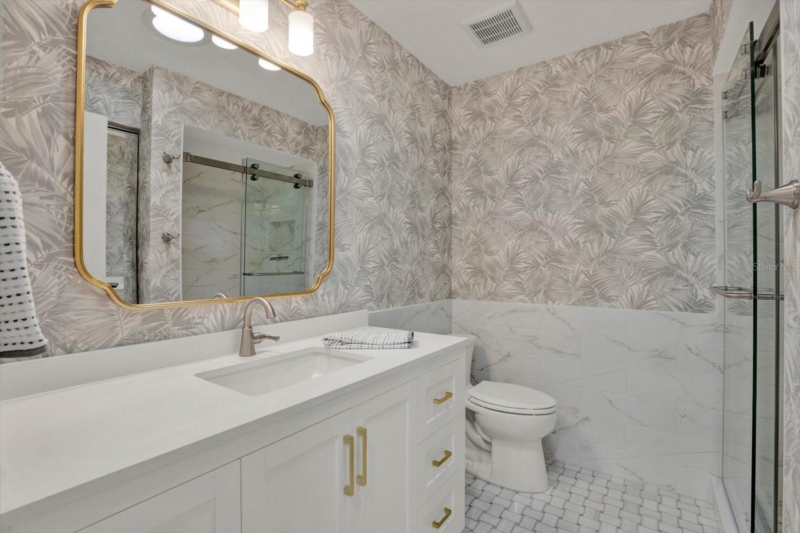 BOCA CIEGA POINT EAST - Residential