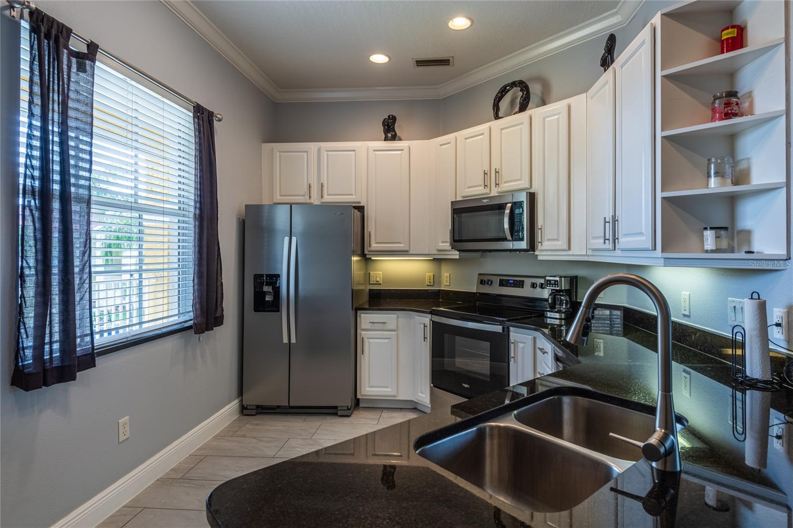 CALIENTE APTS CONDO - Residential