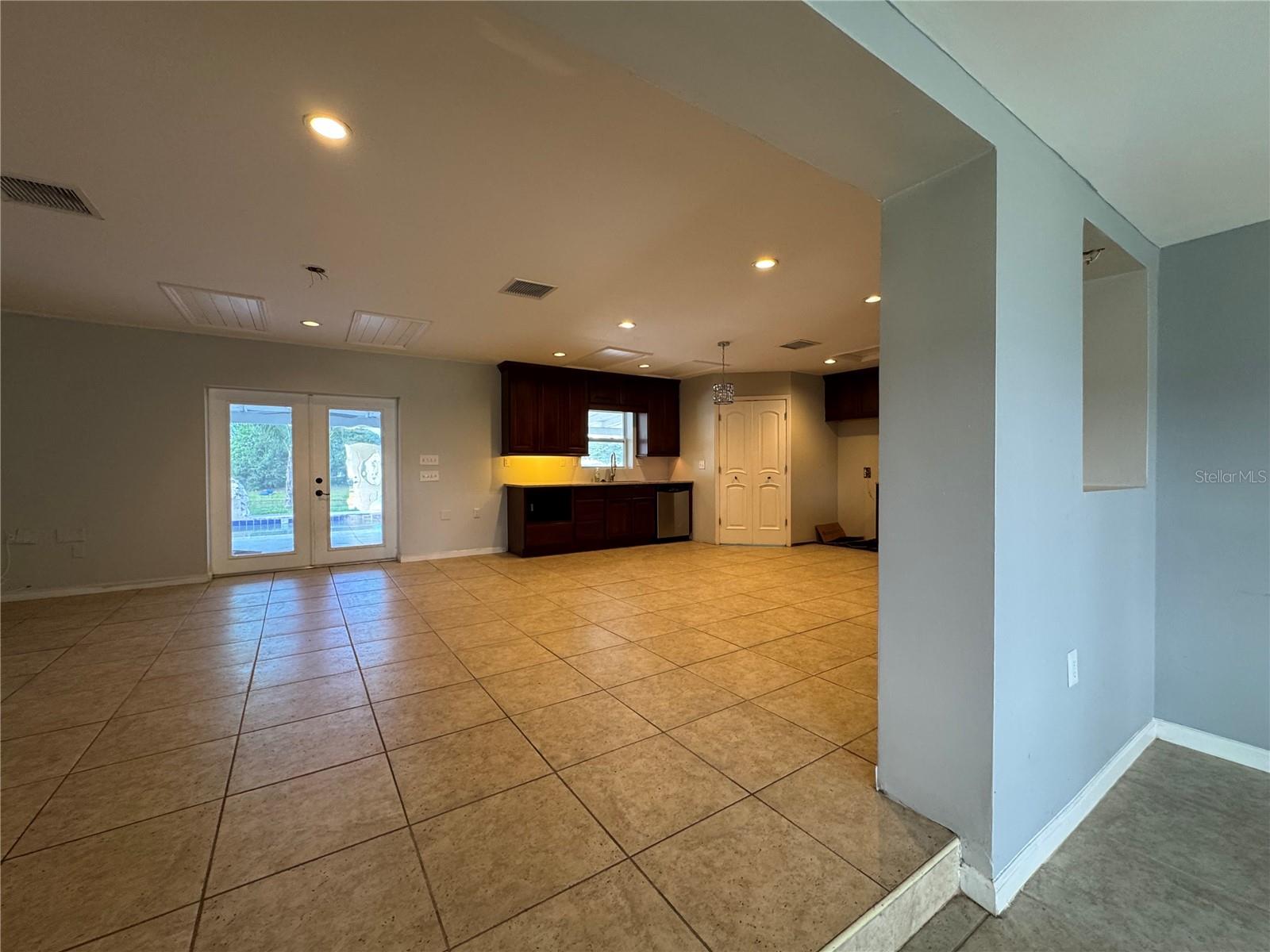 CROOKED LAKE PARK TR 05 - Residential