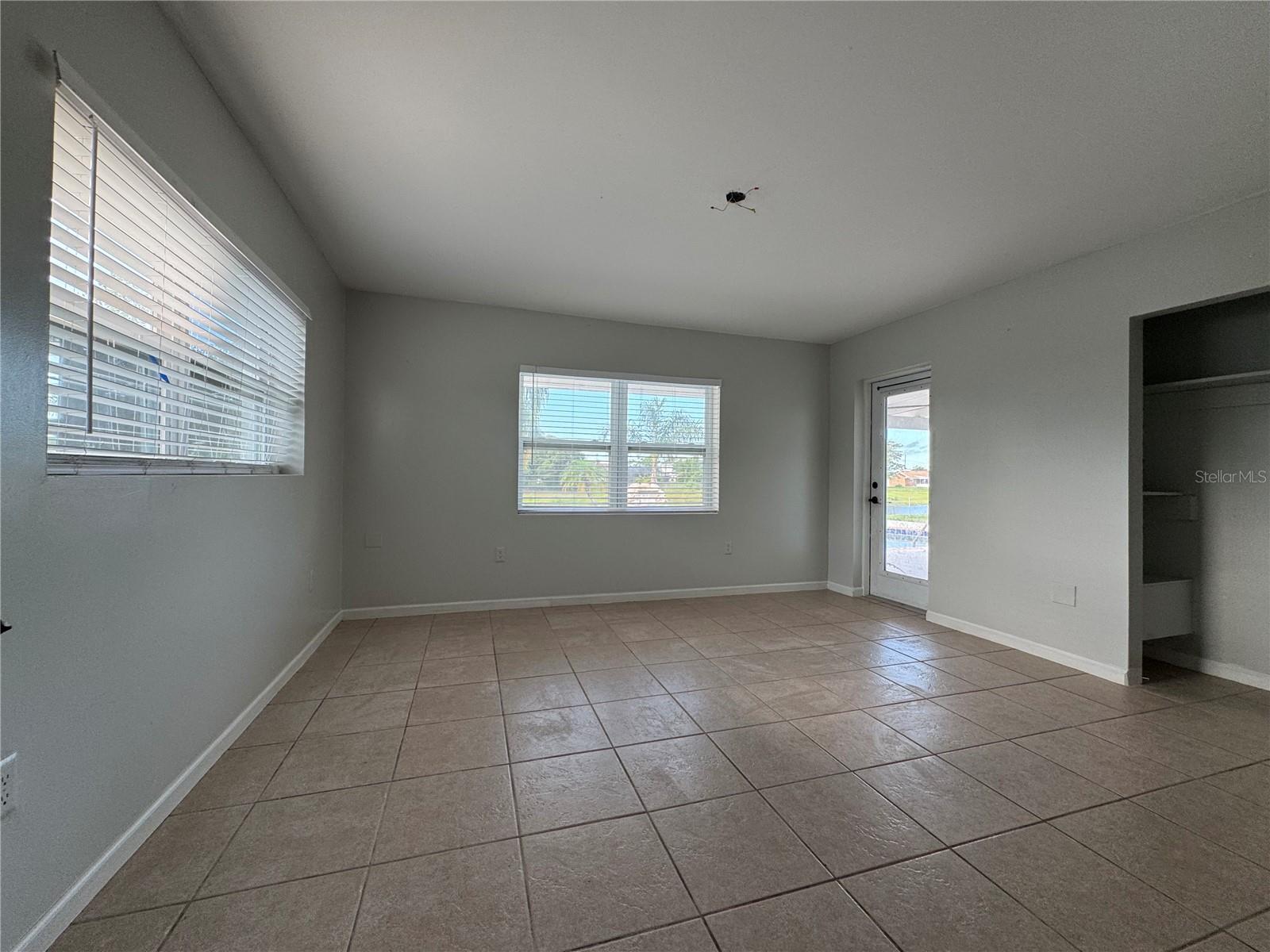 CROOKED LAKE PARK TR 05 - Residential