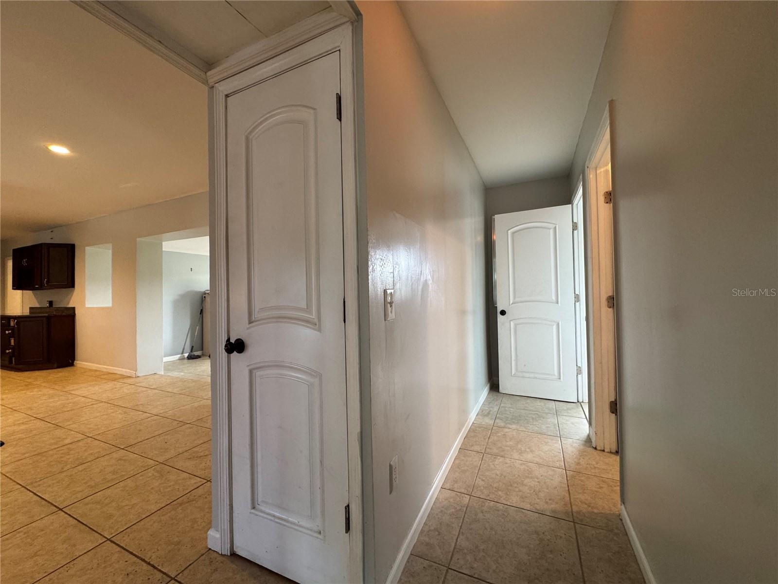 CROOKED LAKE PARK TR 05 - Residential