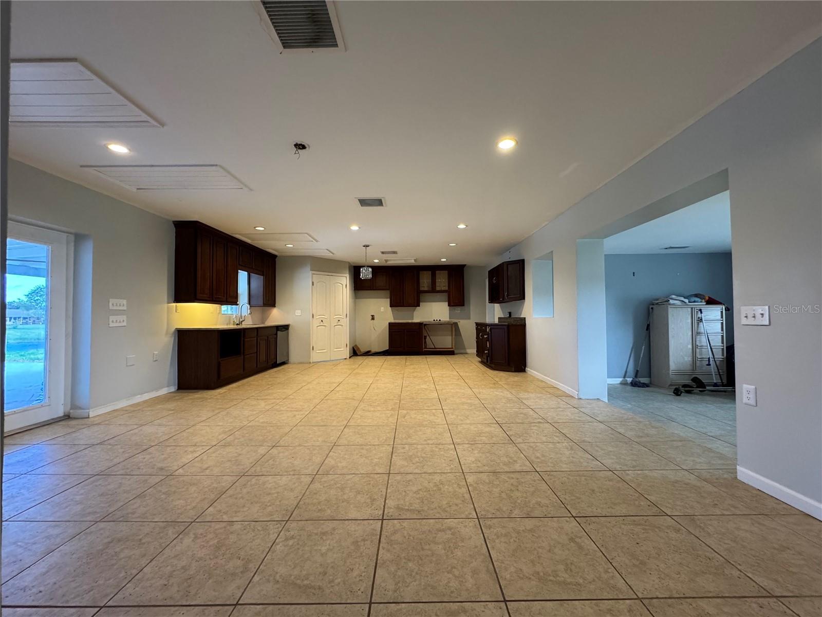 CROOKED LAKE PARK TR 05 - Residential