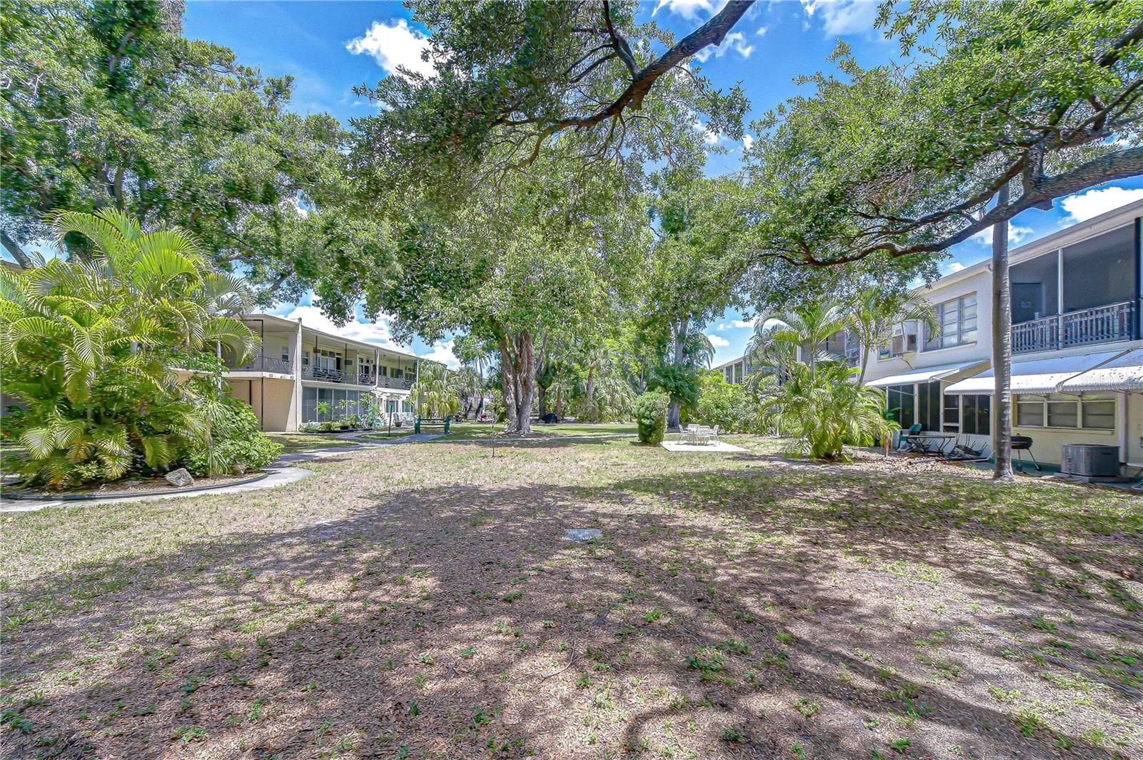 CLEARVIEW OAKS BLDG 4 - Residential