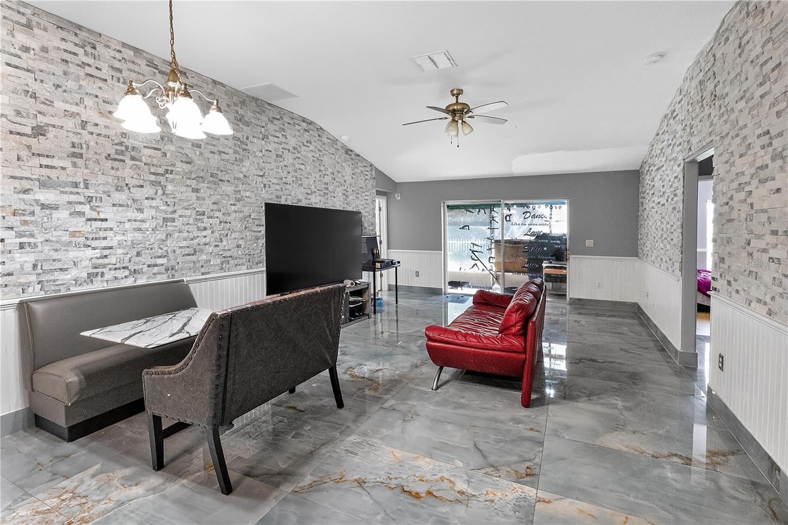 HAMPTON HILLS SOUTH PH 2 - Residential