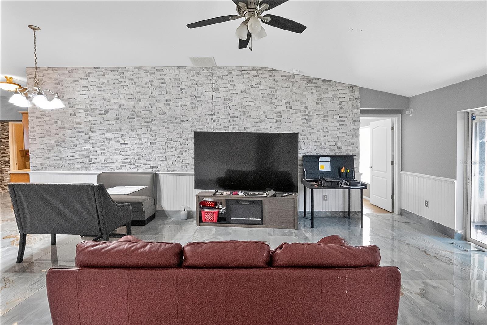 HAMPTON HILLS SOUTH PH 2 - Residential