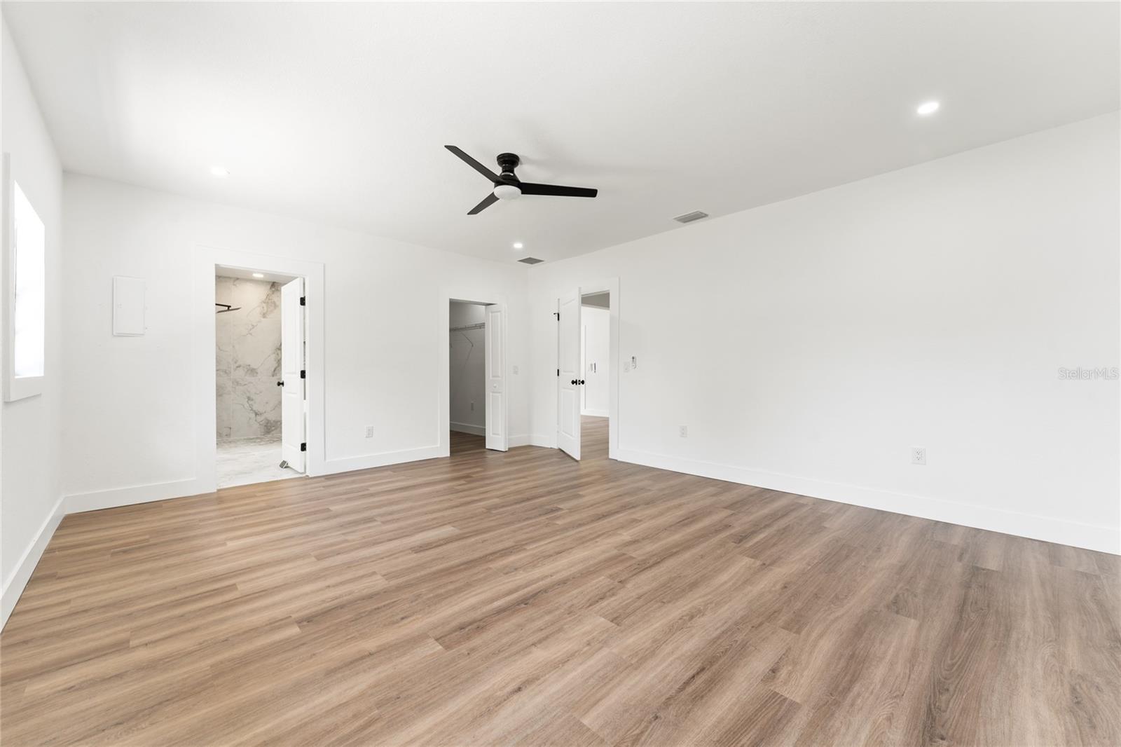 LAKE WAYMAN HEIGHTS - Residential
