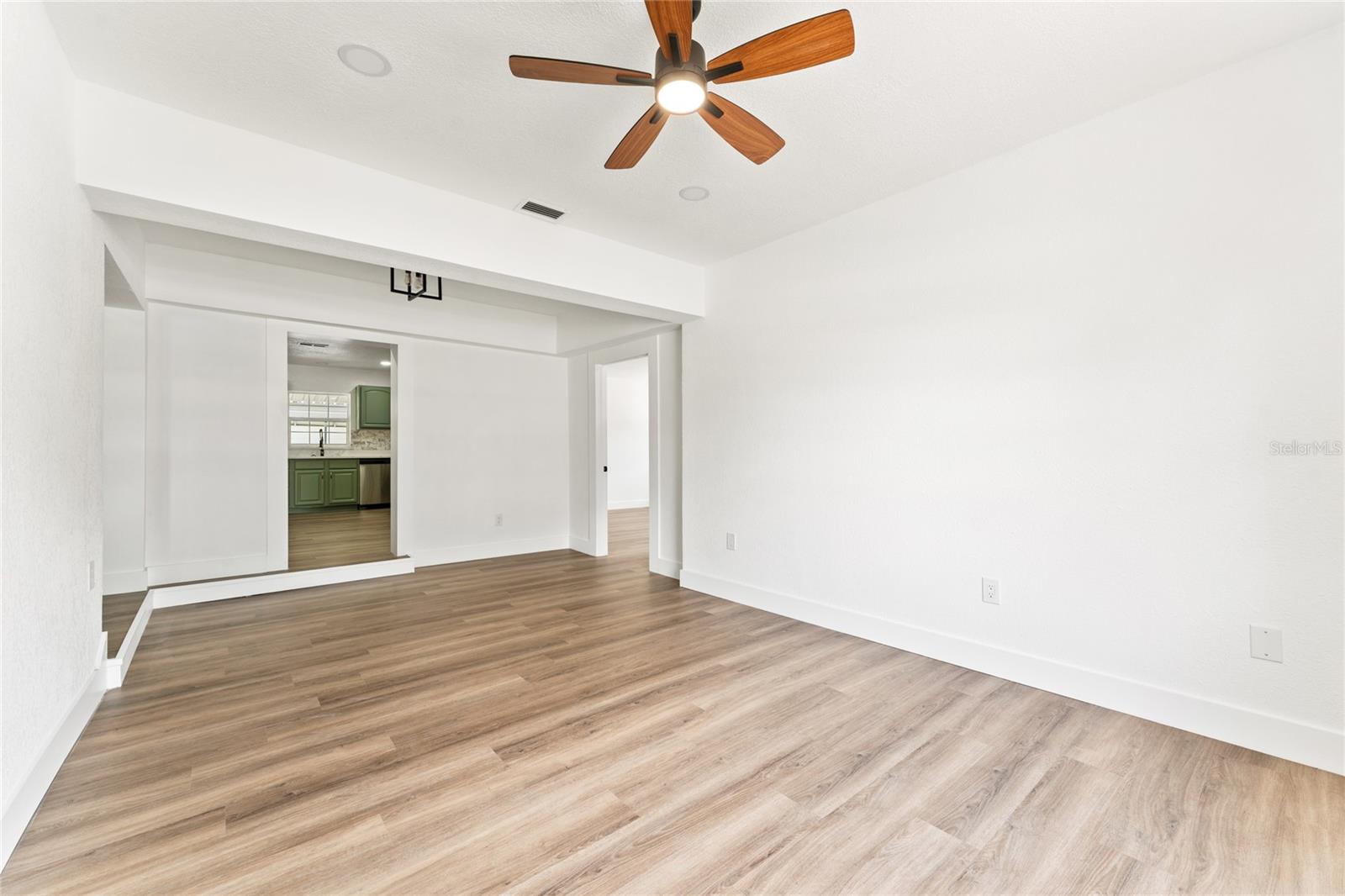 LAKE WAYMAN HEIGHTS - Residential