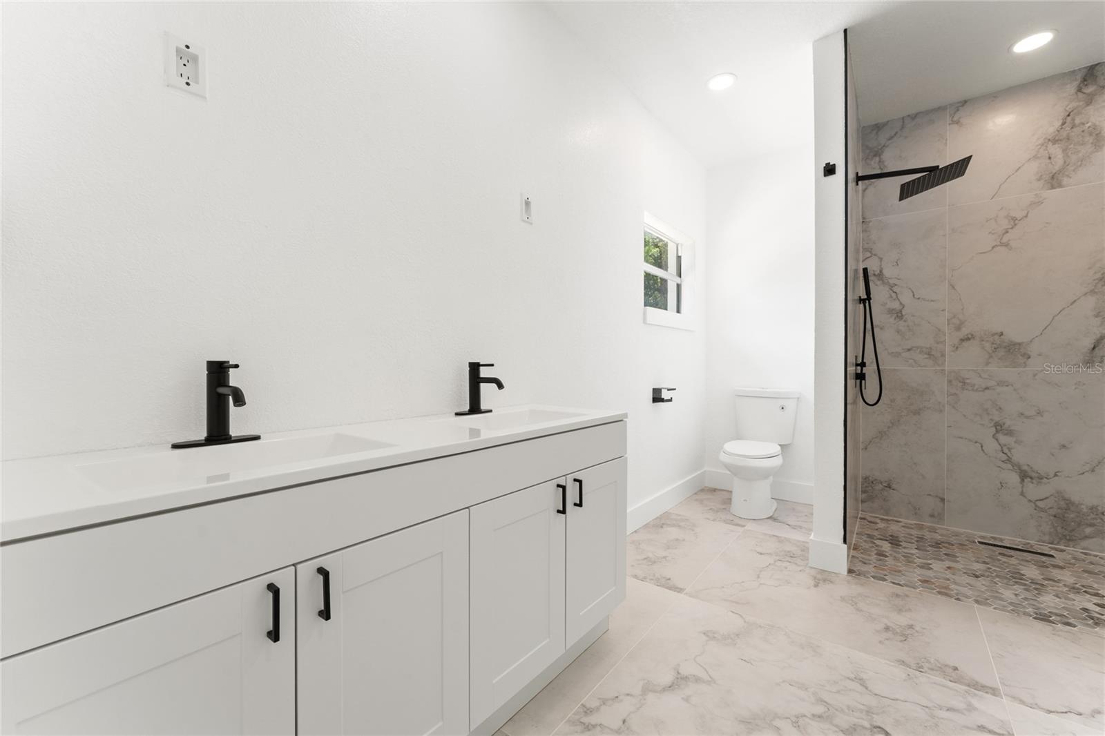 LAKE WAYMAN HEIGHTS - Residential