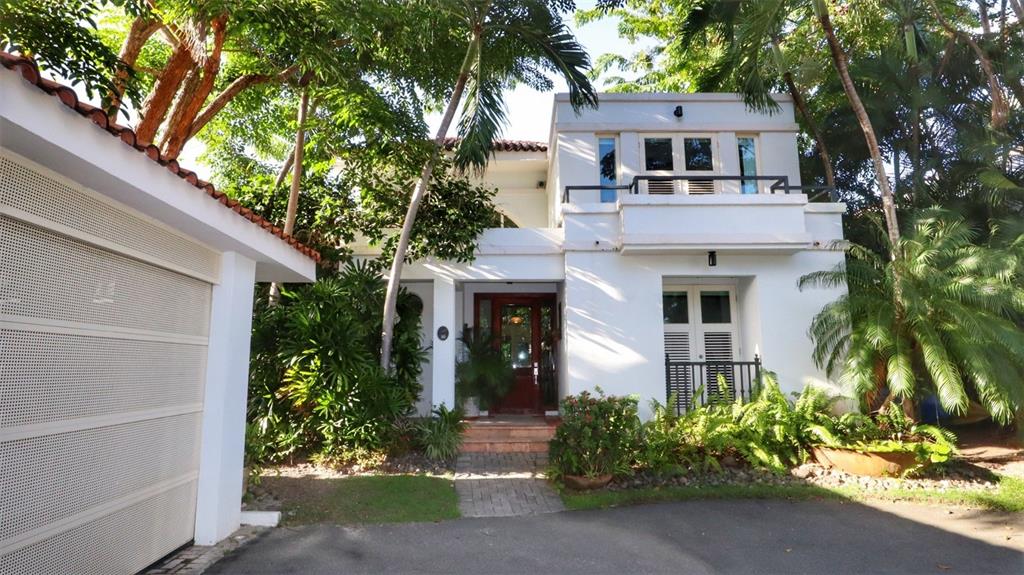 DORADO BEACH EAST - Residential